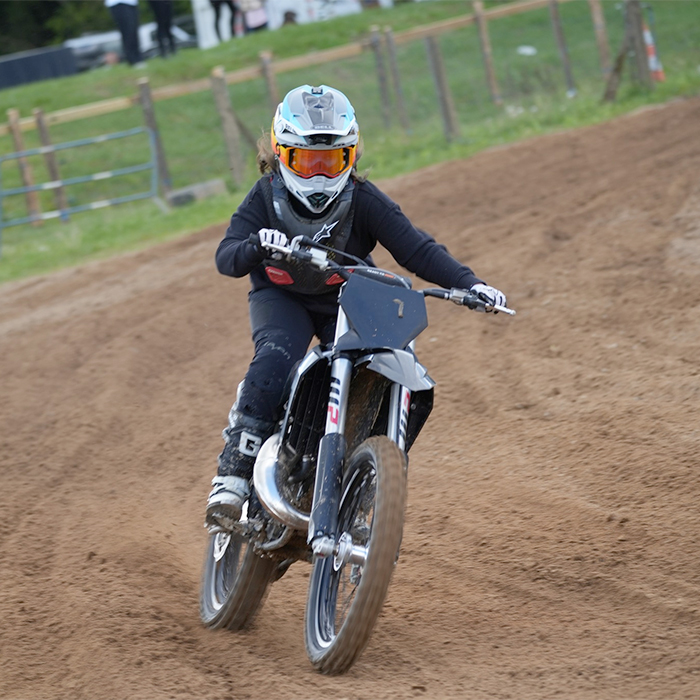 Syrielle Bajard -  pilote du Moto Club Brienon